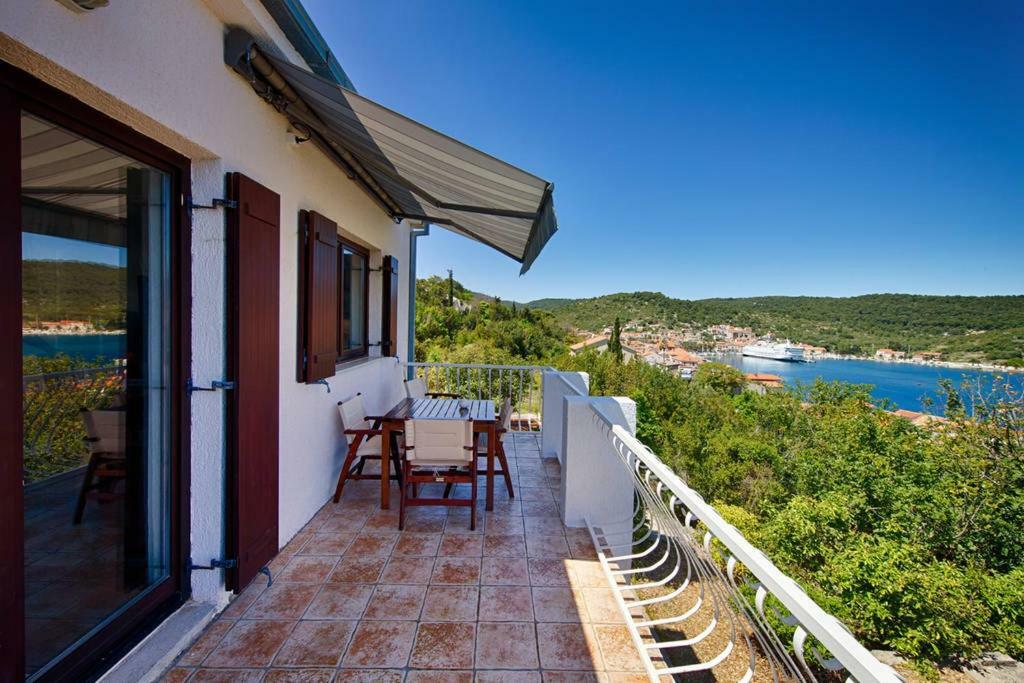 Luceissa Apartman Vis Kültér fotó