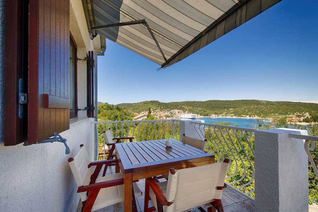 Luceissa Apartman Vis Kültér fotó
