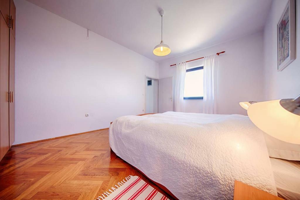Luceissa Apartman Vis Kültér fotó